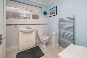 SHOWER ROOM- click for photo gallery